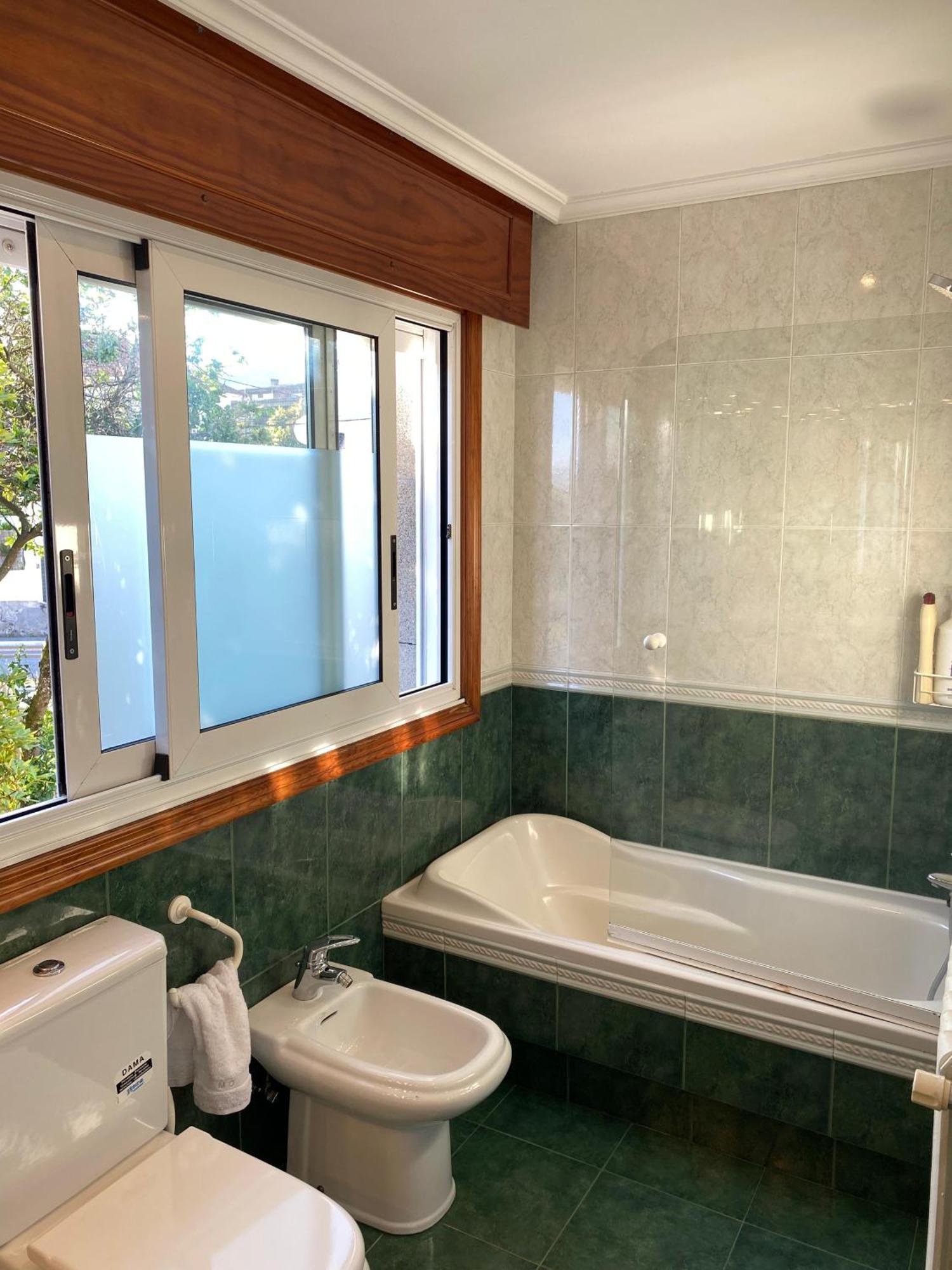 Chalet Adosado Independiente En Vigo - Canido Oya Exteriör bild