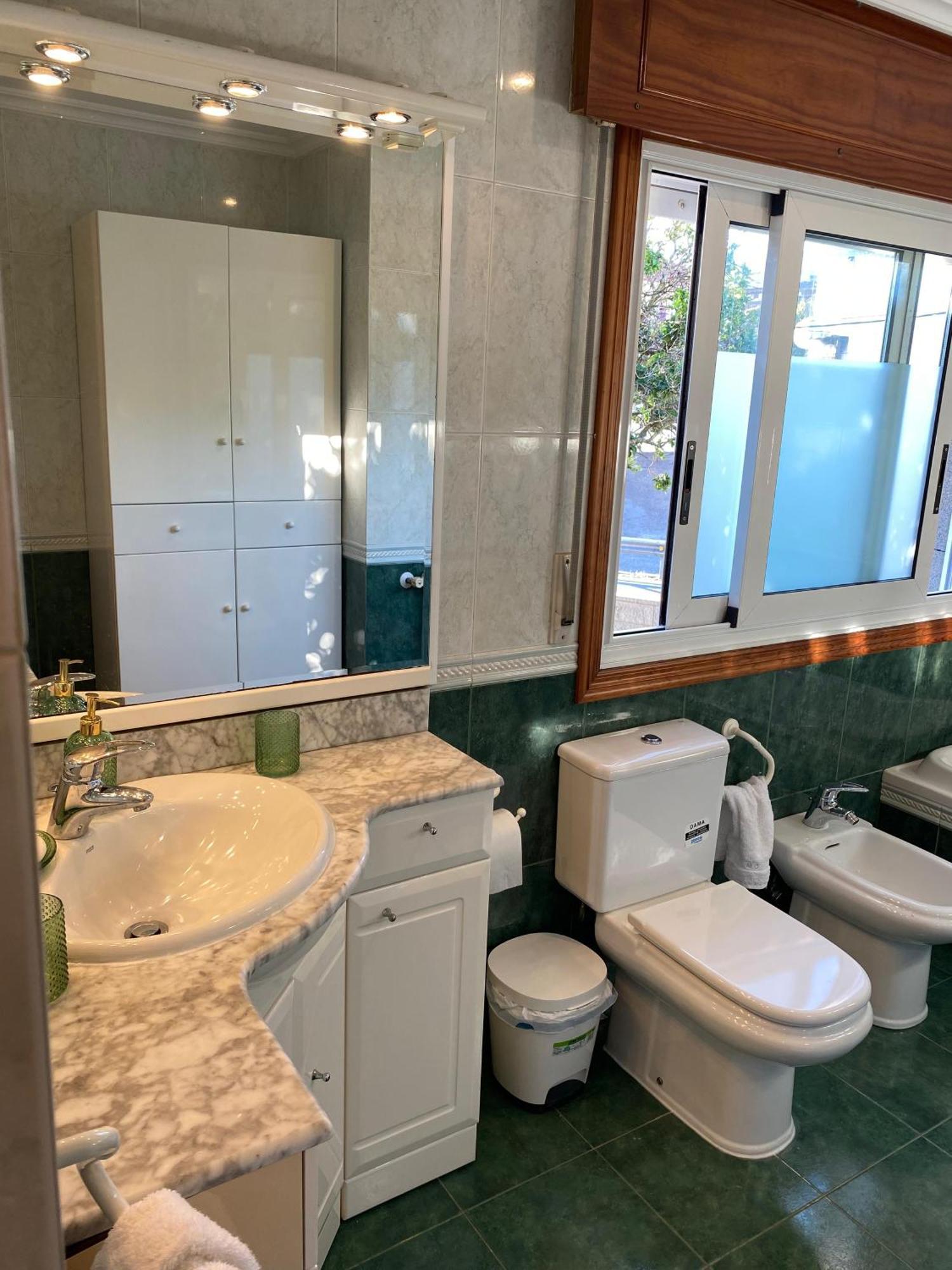 Chalet Adosado Independiente En Vigo - Canido Oya Exteriör bild