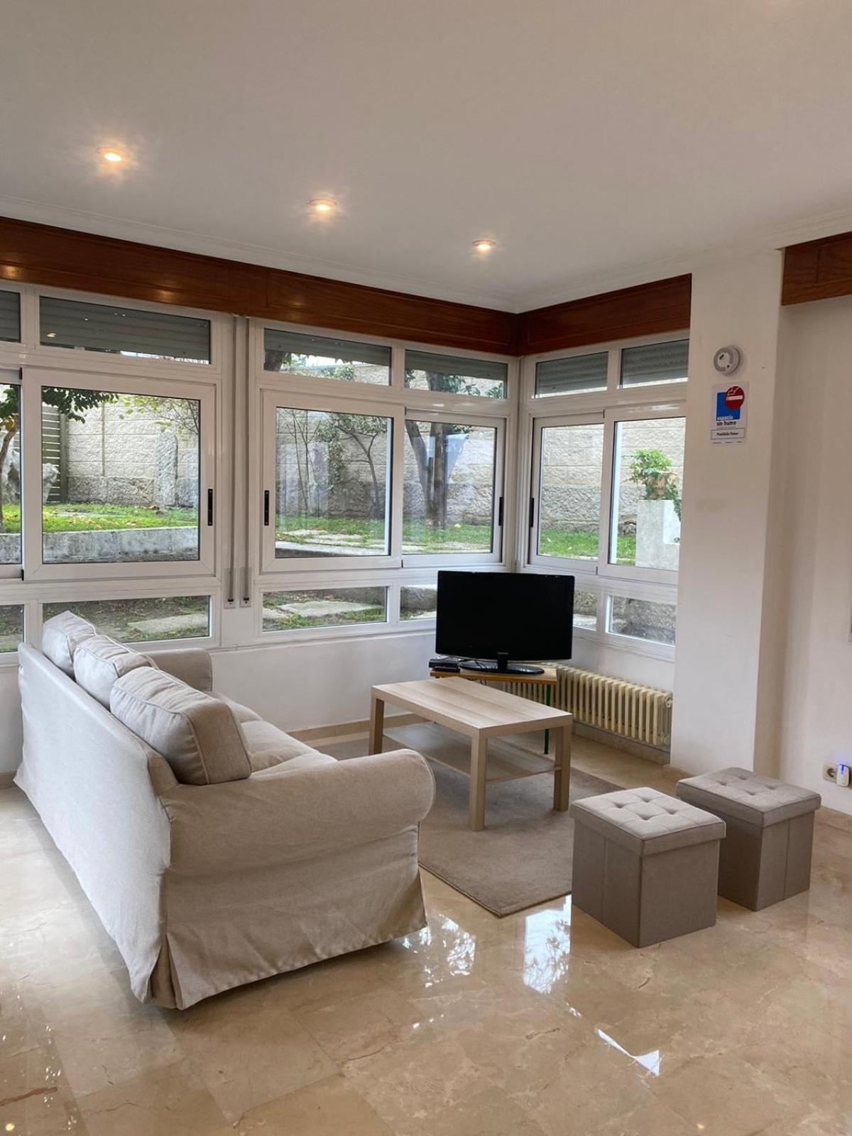 Chalet Adosado Independiente En Vigo - Canido Oya Exteriör bild